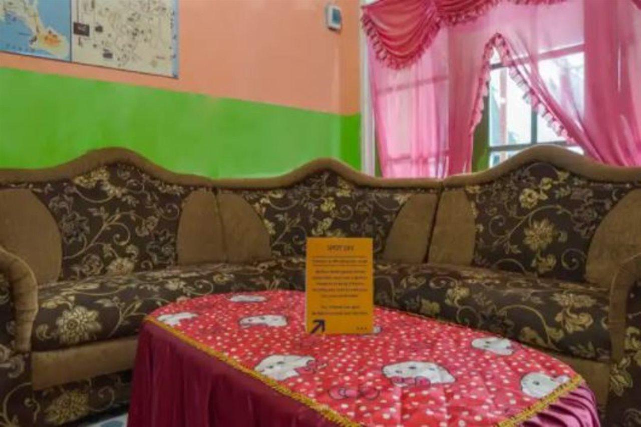 Gandrung Payungan Family Inn Banyuwangi Kültér fotó