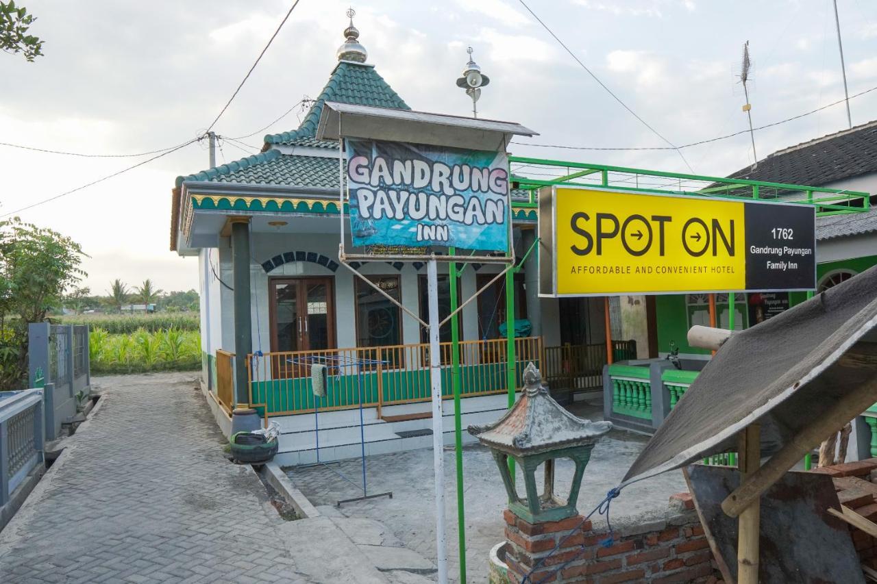 Gandrung Payungan Family Inn Banyuwangi Kültér fotó