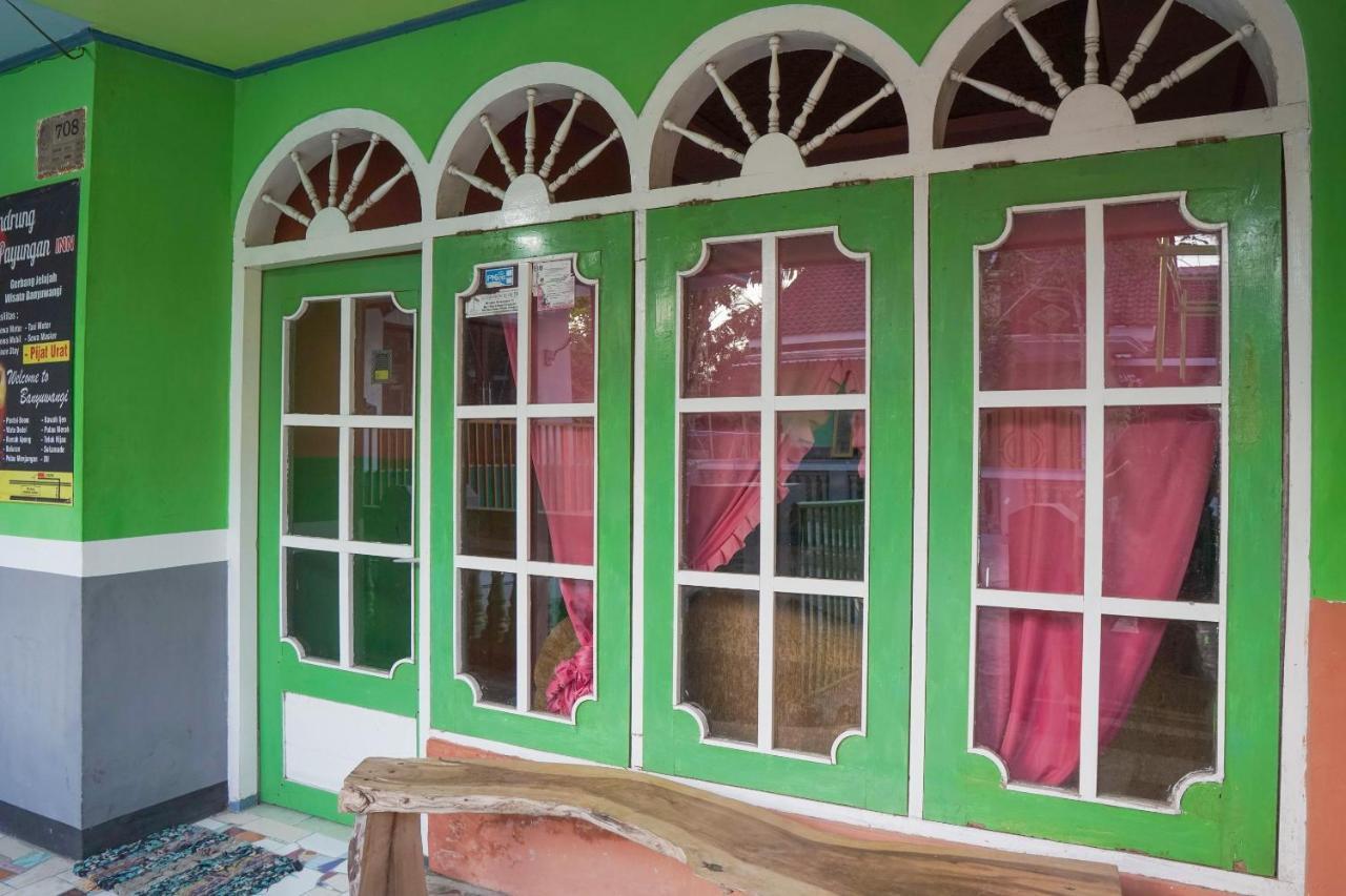 Gandrung Payungan Family Inn Banyuwangi Kültér fotó